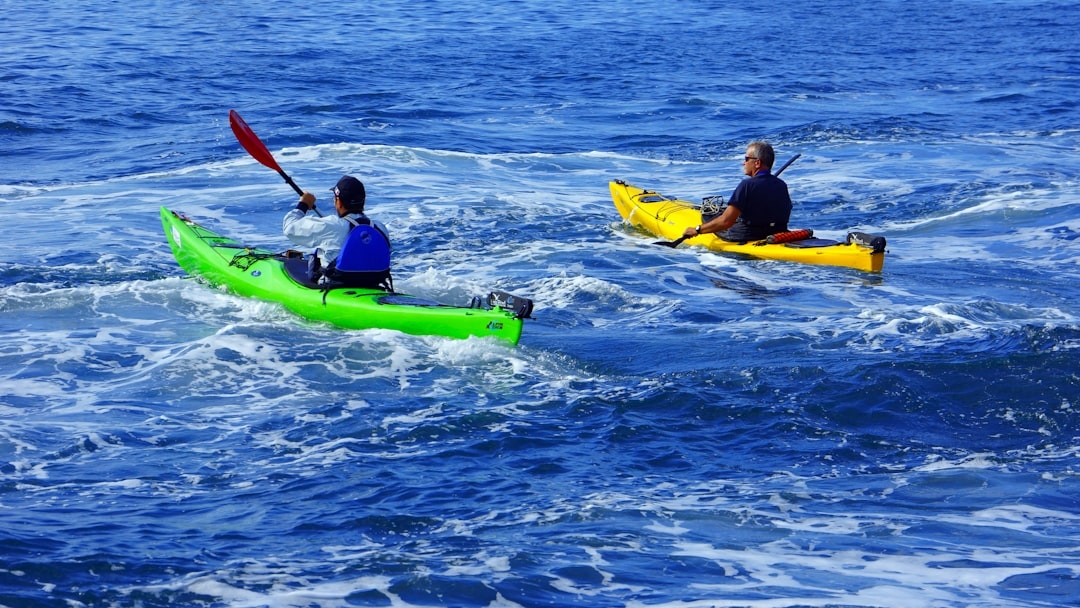 Що краще обрати для весняного відпочинку: каякінг, рафтинг чи сап-туринг?