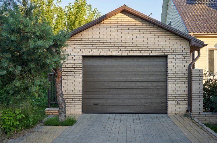 Який має бути паркан між сусідами?