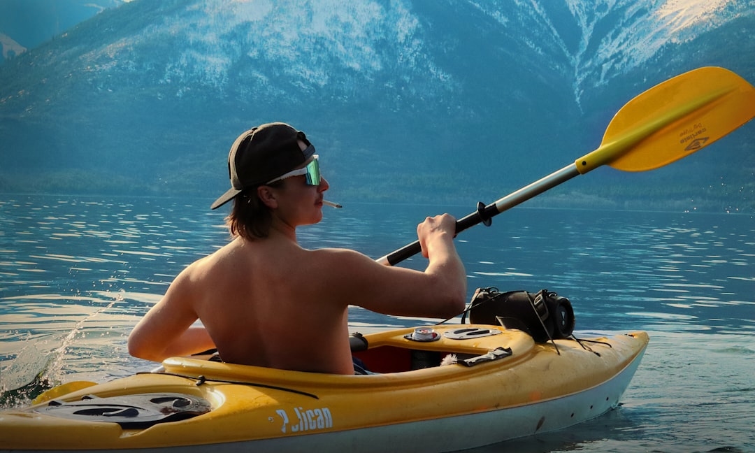 Як вибрати каяк новачку: основні критерії та популярні моделі