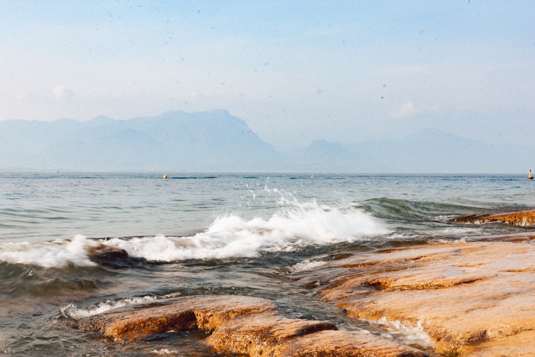 Порівняння: активний відпочинок на морі чи в горах — що обрати у 2025 році